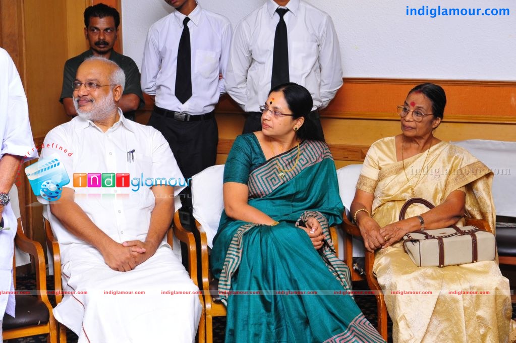 Senani Sethuvum Bhamayum Movie Pooja Event hd photo