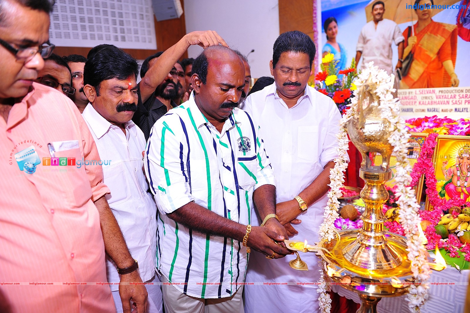 Lakshmi Vilasam Ranuka makan Raghuraman pooja stills Event hd photo