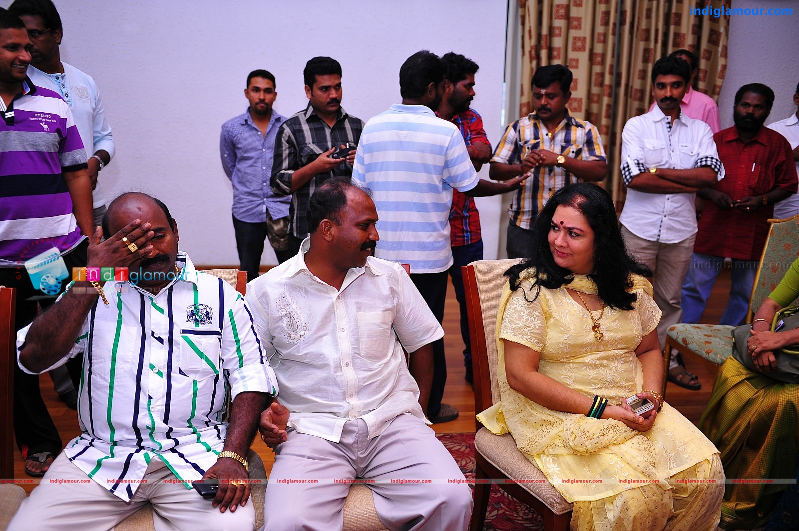 Lakshmi Vilasam Ranuka makan Raghuraman pooja stills Event hd photo