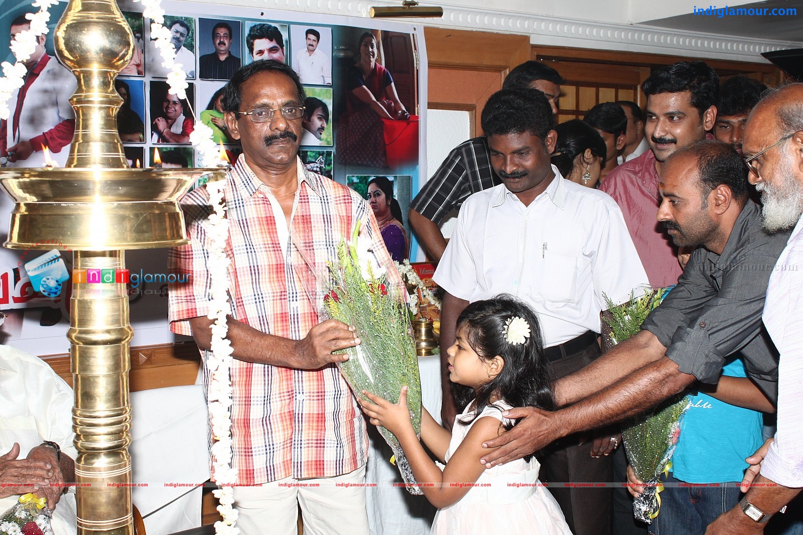 Oru Kudumba Chitram Movie Pooja Event hd photo