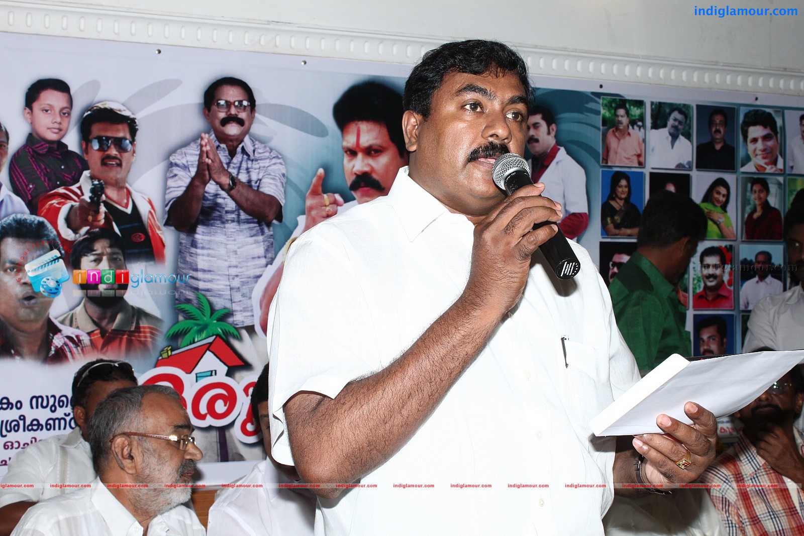 Oru Kudumba Chitram Movie Pooja Event hd photo