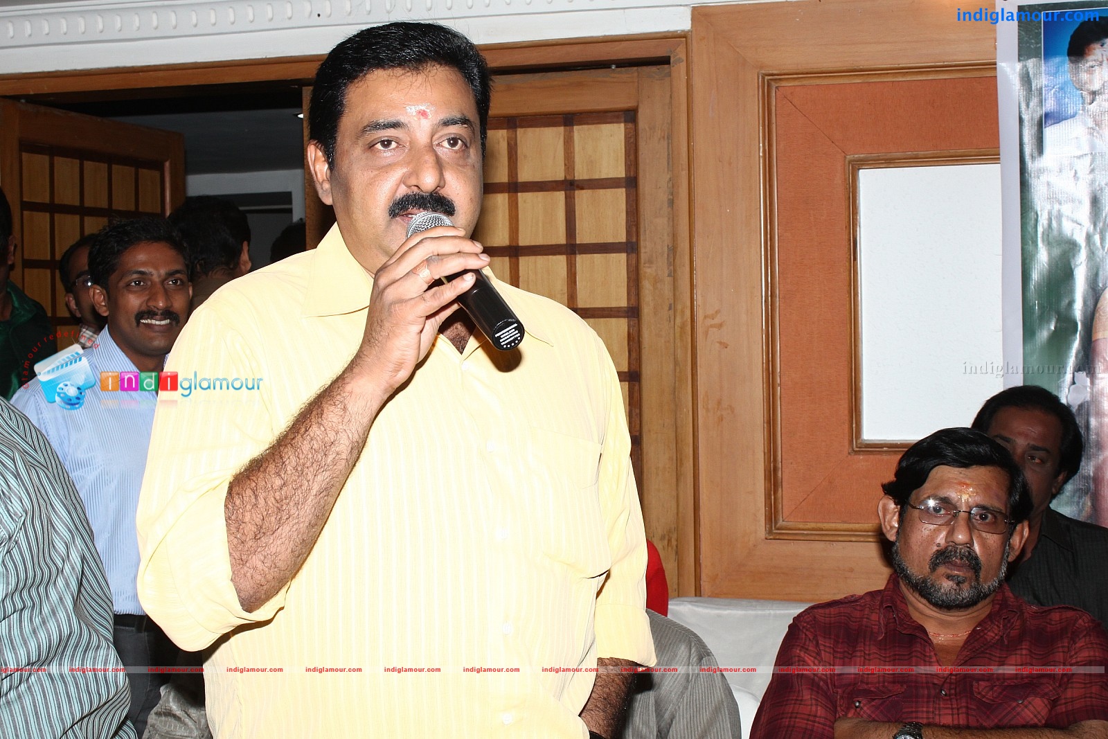 Oru Kudumba Chitram Movie Pooja Event hd photo