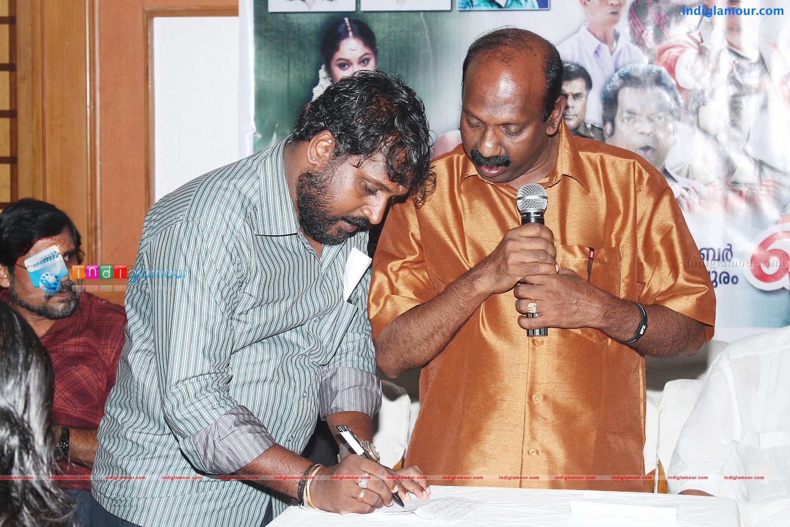 Oru Kudumba Chitram Movie Pooja Event hd photo