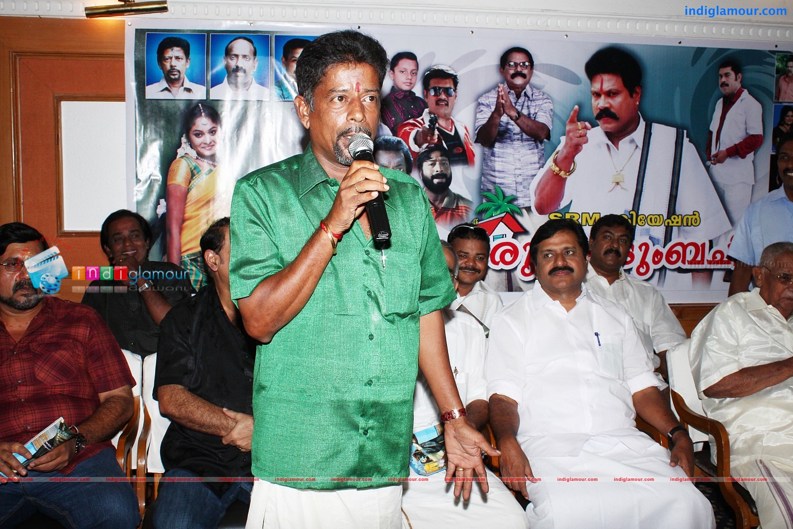Oru Kudumba Chitram Movie Pooja Event hd photo