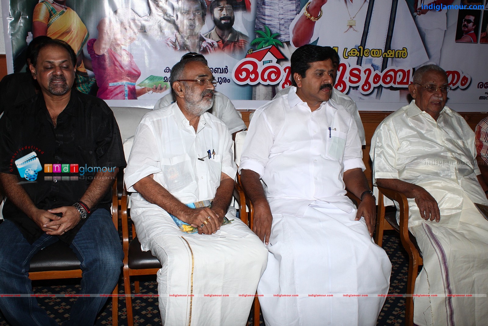 Oru Kudumba Chitram Movie Pooja Event hd photo