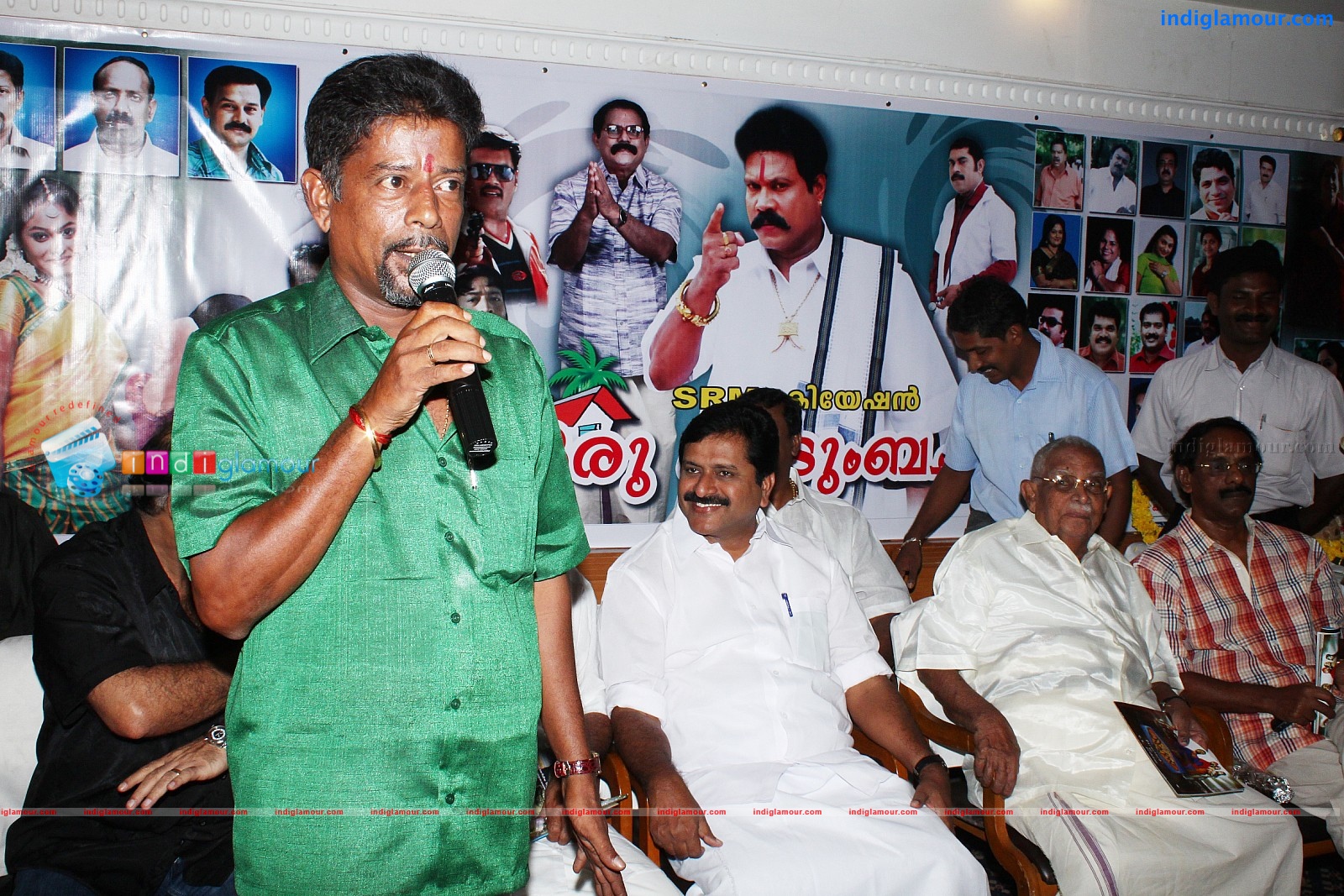 Oru Kudumba Chitram Movie Pooja Event hd photo