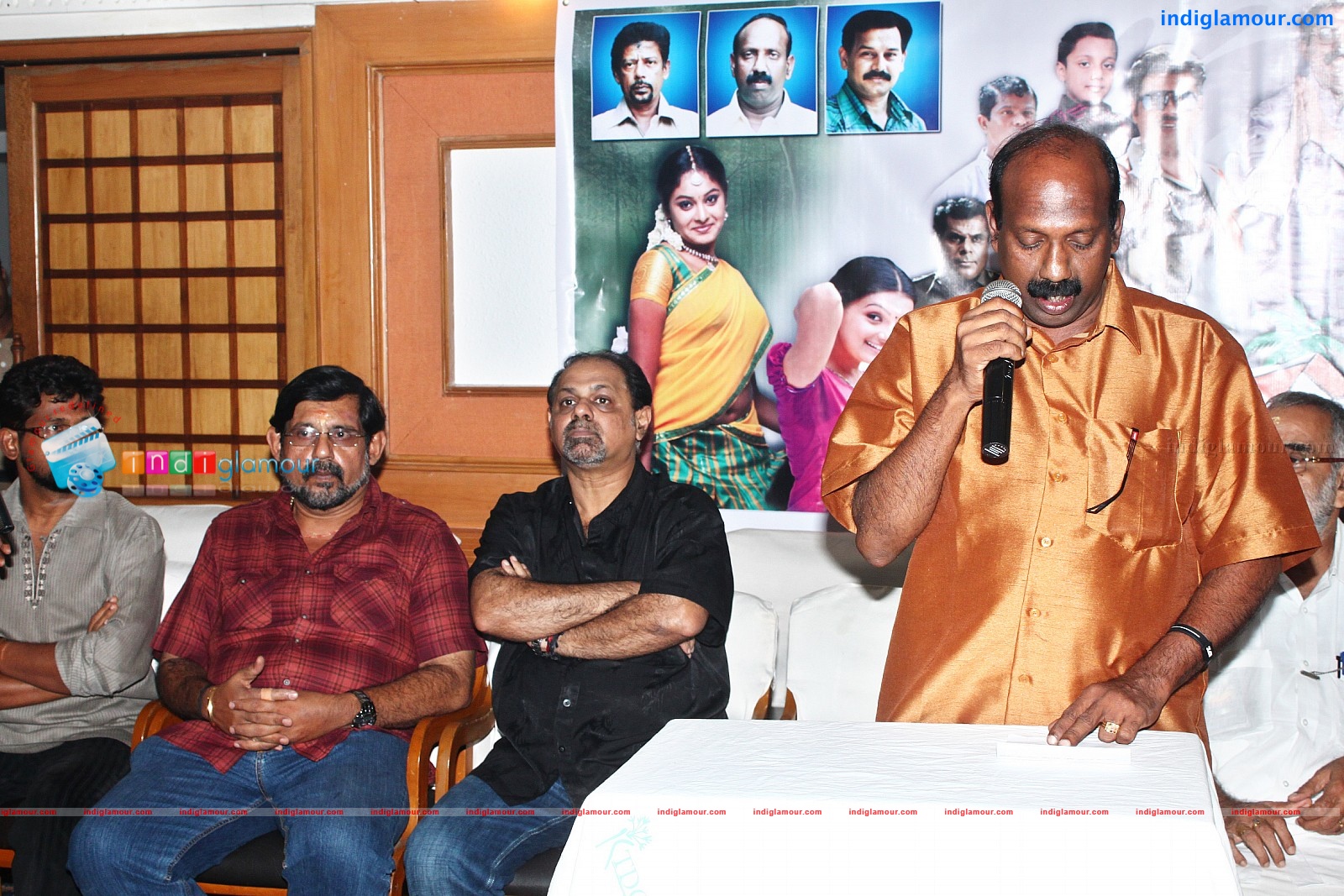 Oru Kudumba Chitram Movie Pooja Event hd photo