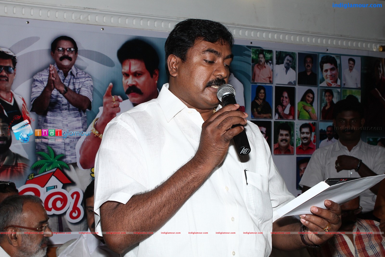 Oru Kudumba Chitram Movie Pooja Event hd photo