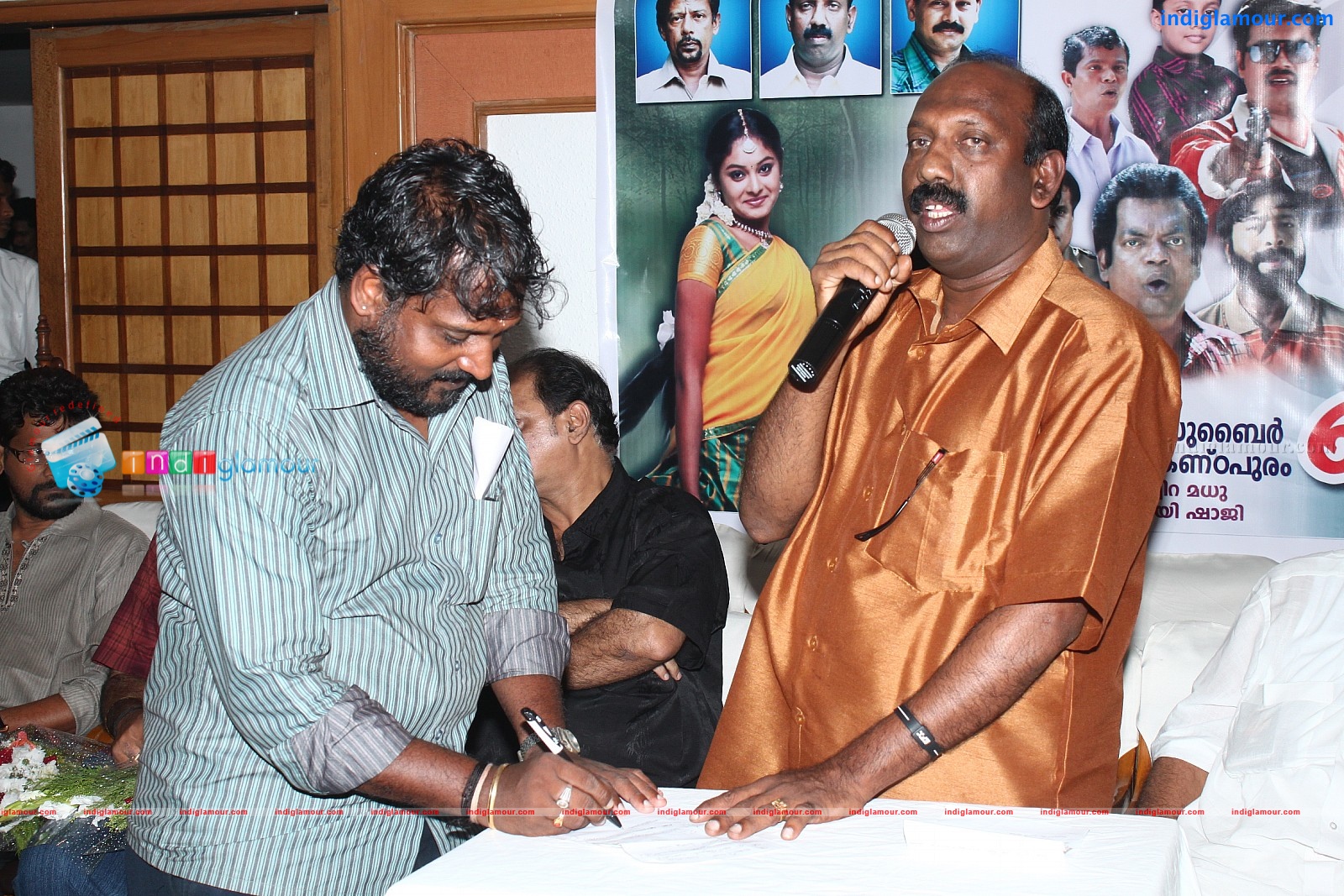 Oru Kudumba Chitram Movie Pooja Event hd photo