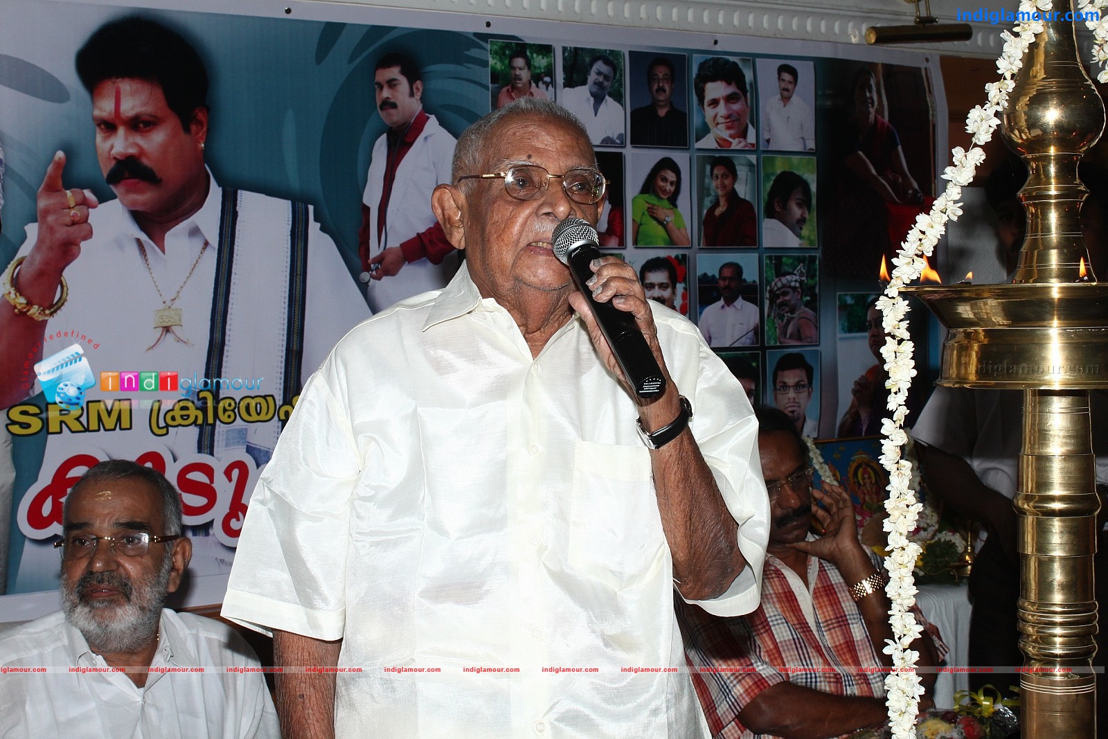 Oru Kudumba Chitram Movie Pooja Event hd photo