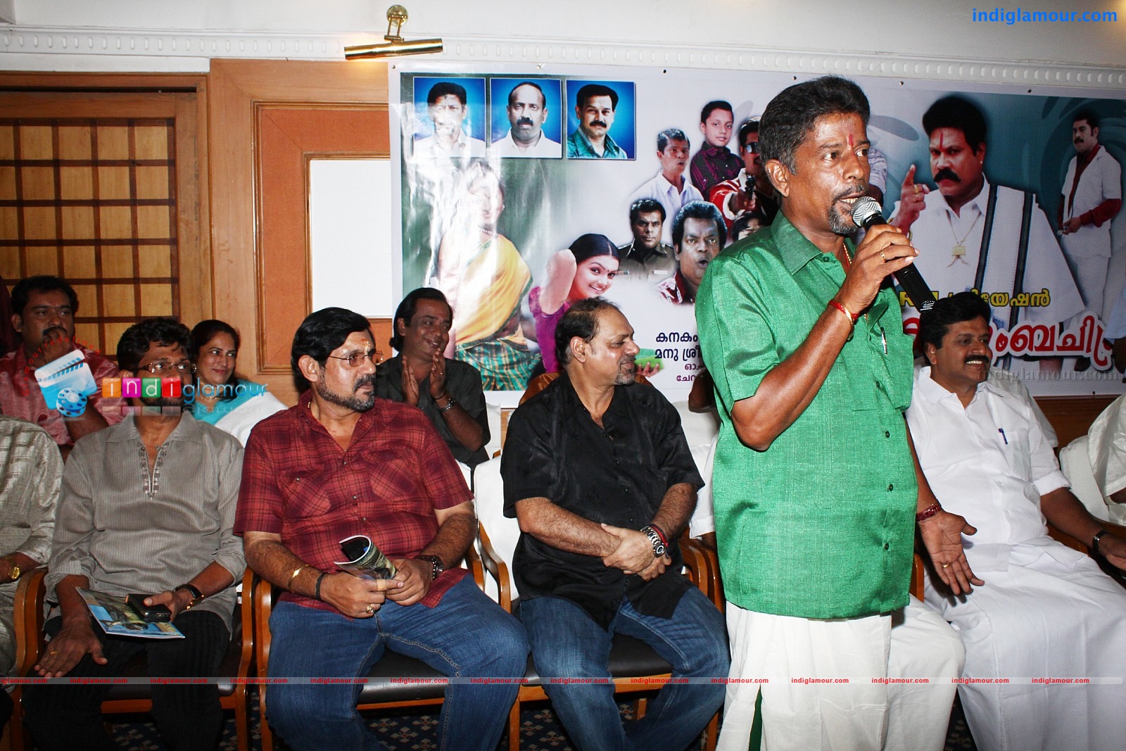 Oru Kudumba Chitram Movie Pooja Event hd photo