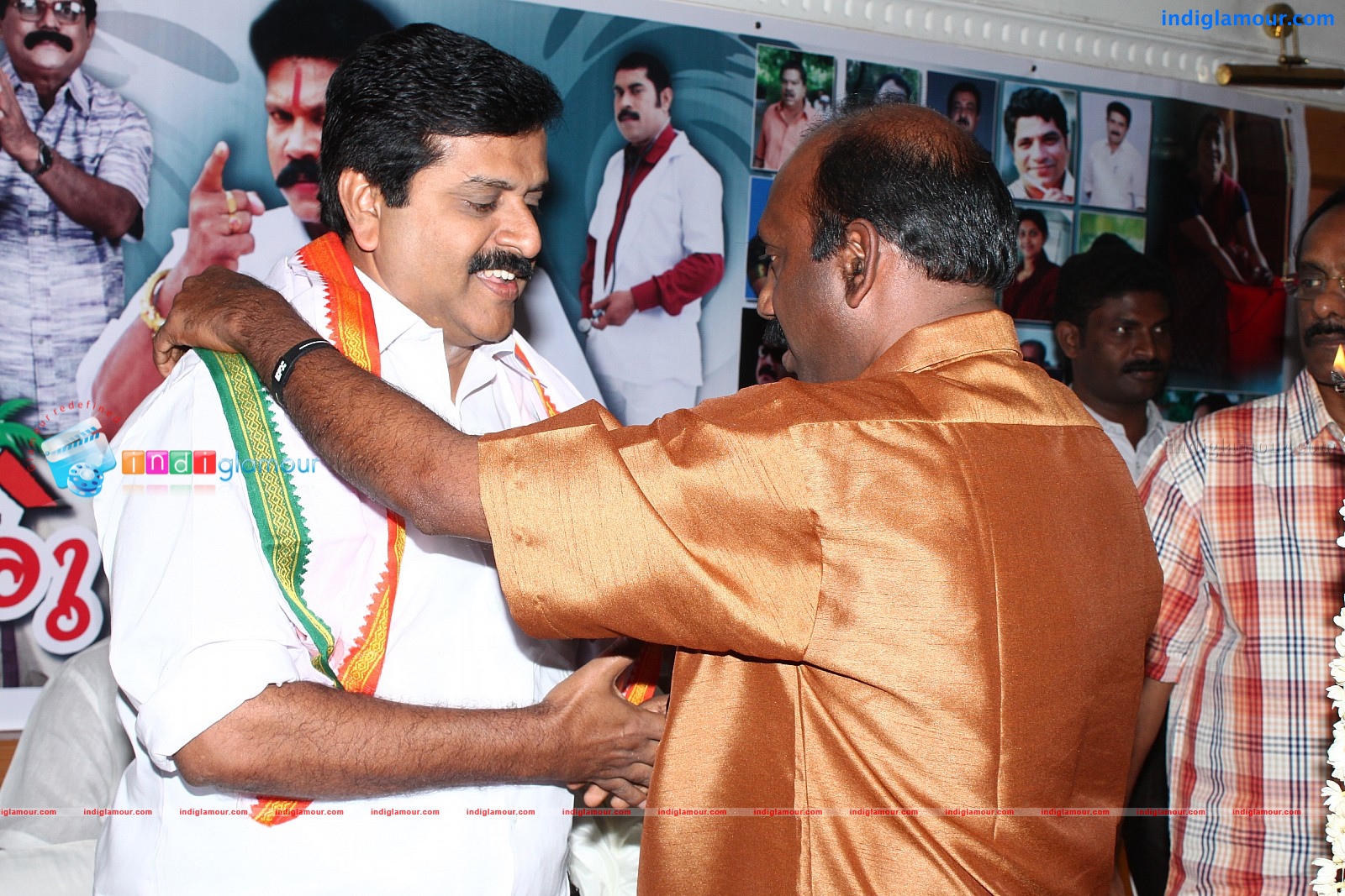 Oru Kudumba Chitram Movie Pooja Event hd photo