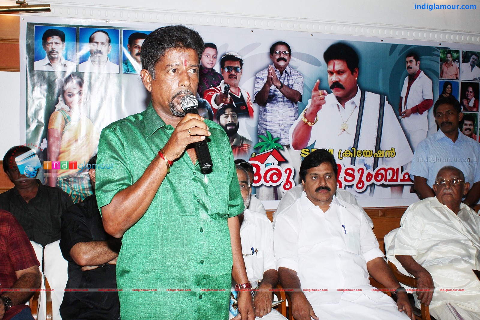 Oru Kudumba Chitram Movie Pooja Event hd photo