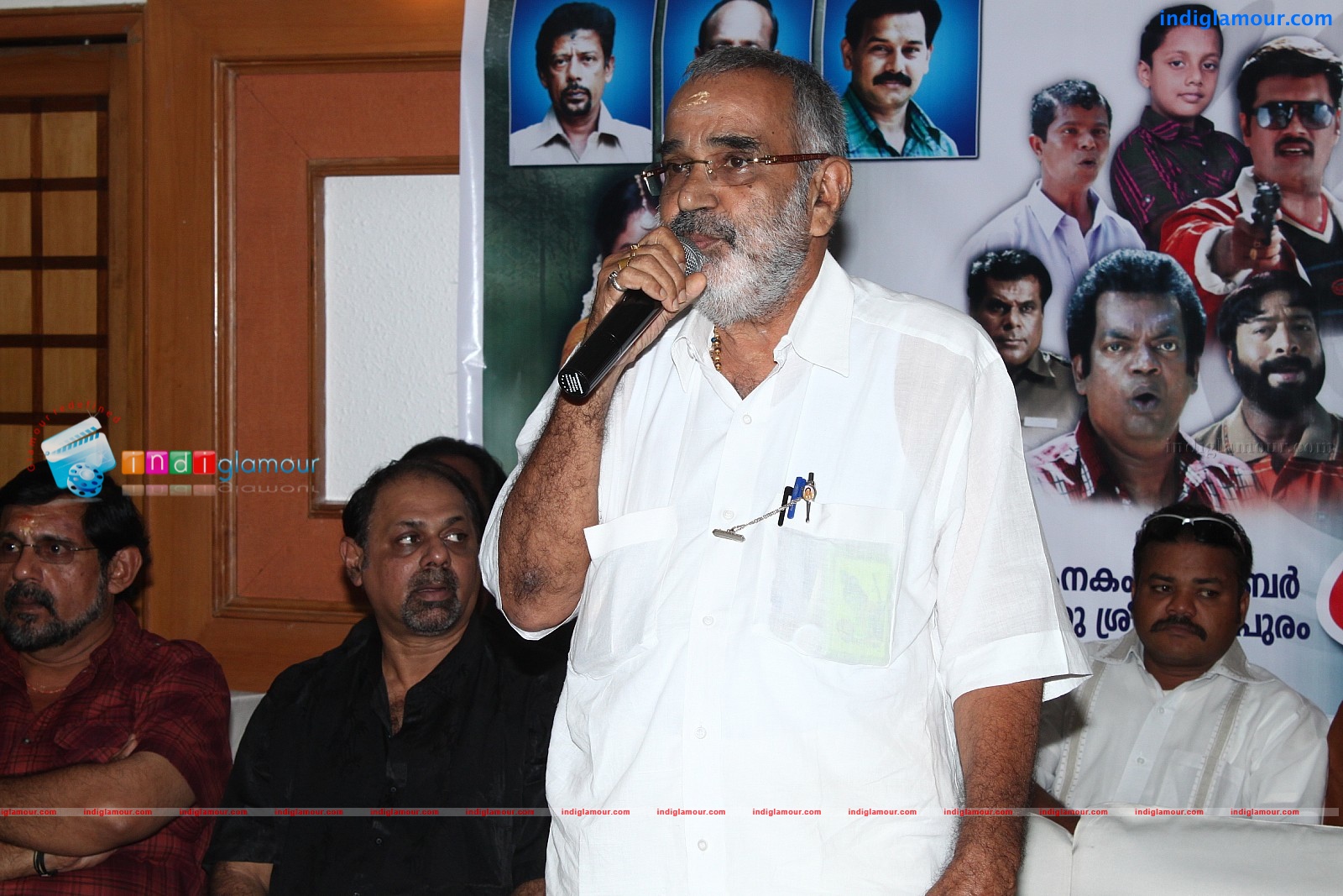 Oru Kudumba Chitram Movie Pooja Event hd photo