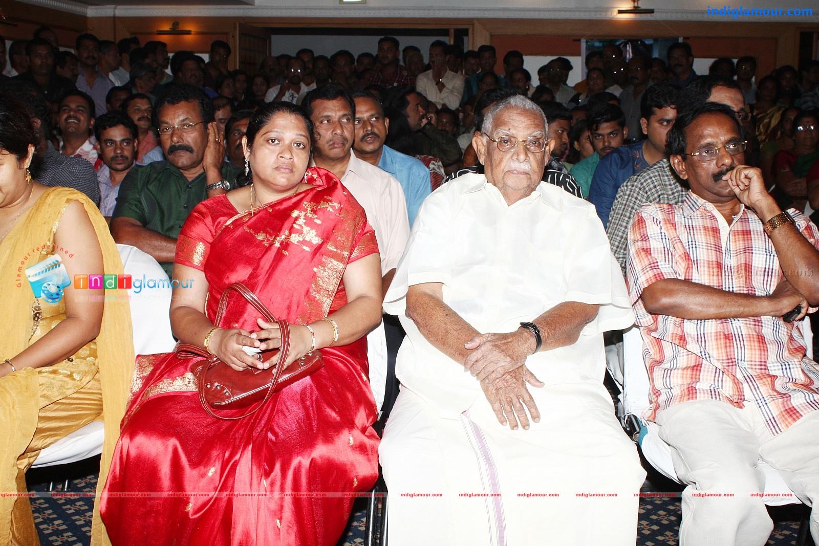 Oru Kudumba Chitram Movie Pooja Event hd photo