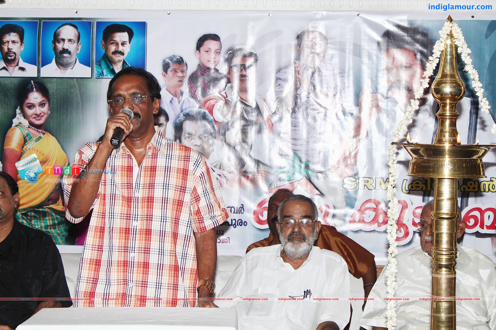 Oru Kudumba Chitram Movie Pooja Event hd photo