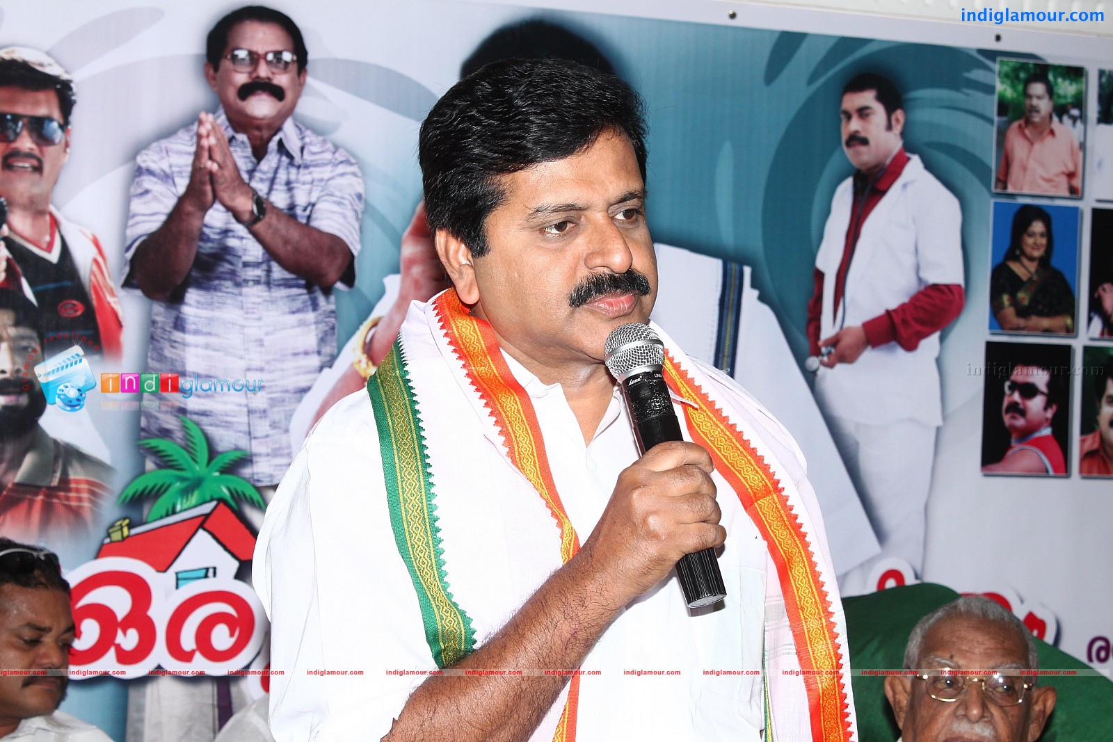 Oru Kudumba Chitram Movie Pooja Event hd photo