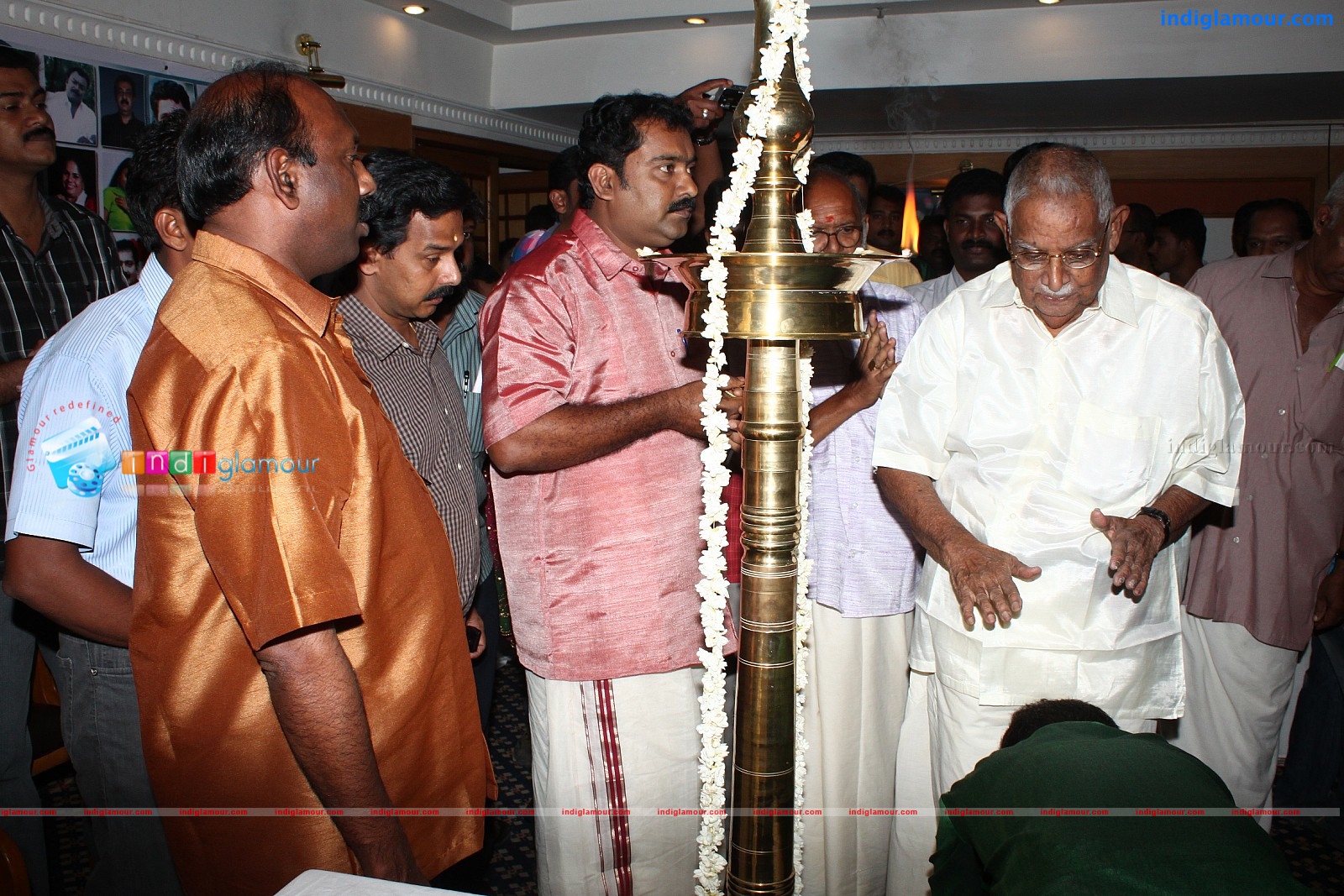 Oru Kudumba Chitram Movie Pooja Event hd photo