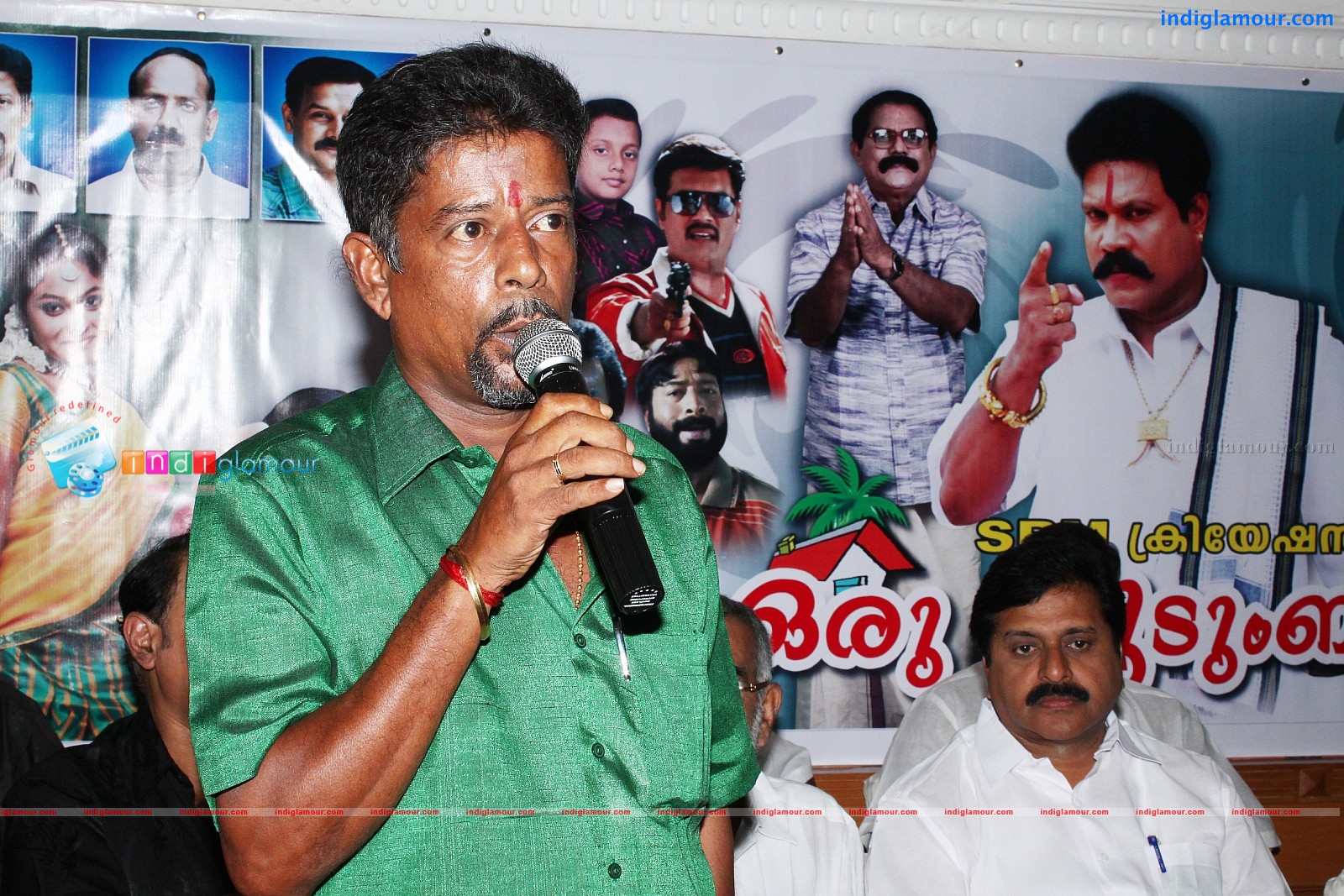 Oru Kudumba Chitram Movie Pooja Event hd photo