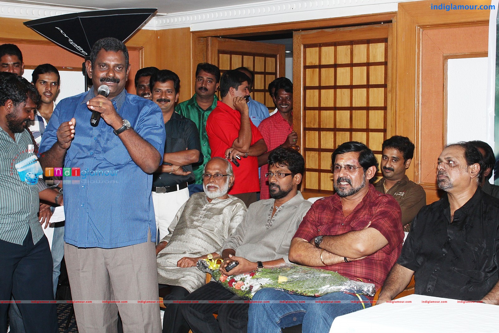 Oru Kudumba Chitram Movie Pooja Event hd photo