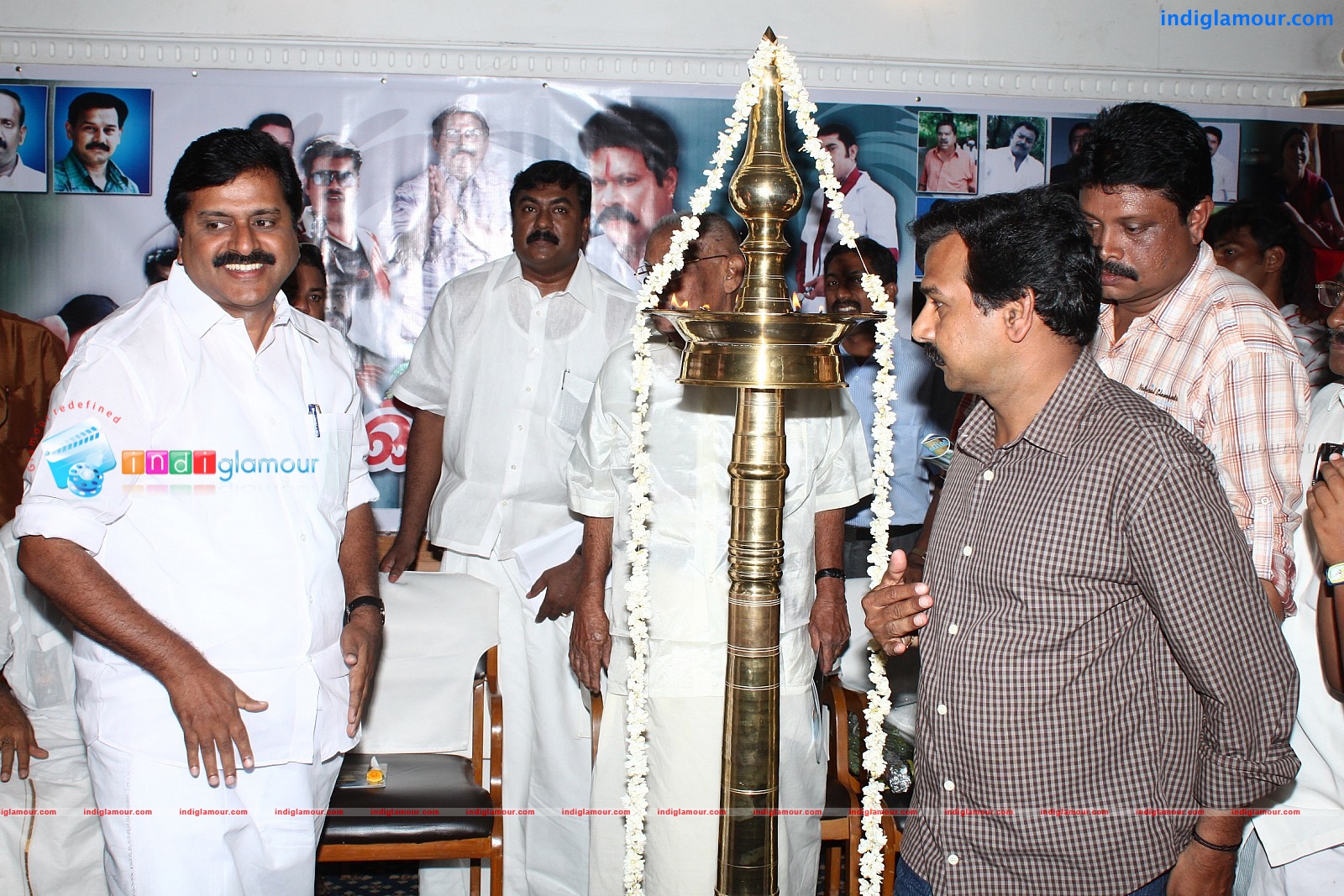 Oru Kudumba Chitram Movie Pooja Event hd photo