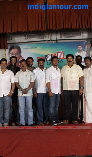 Actress Movie Pooja Event hd photo