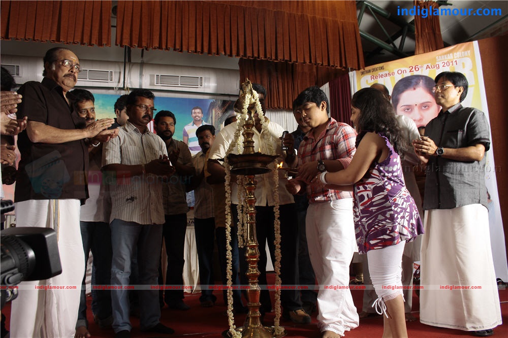 Actress Movie Pooja Event hd photo