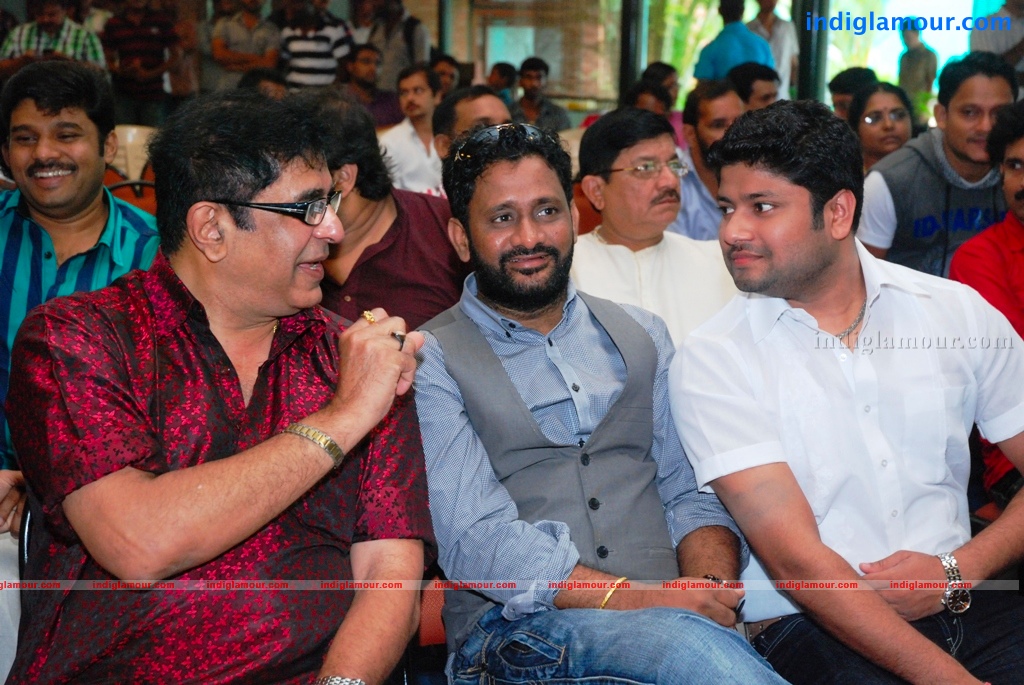 Fathers Day Movie Pooja Event hd photo