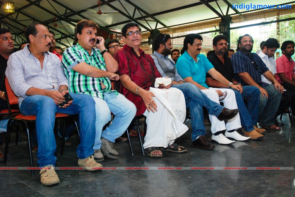 Fathers Day Movie Pooja Event hd photo