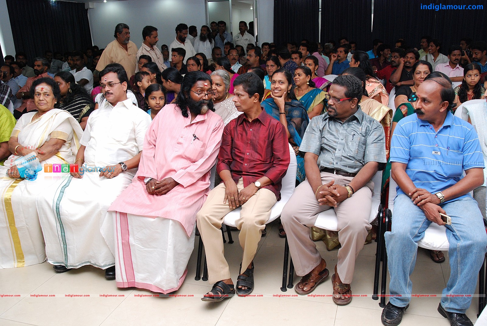 Kaattu Paranja Kadha Movie Pooja Event hd photo
