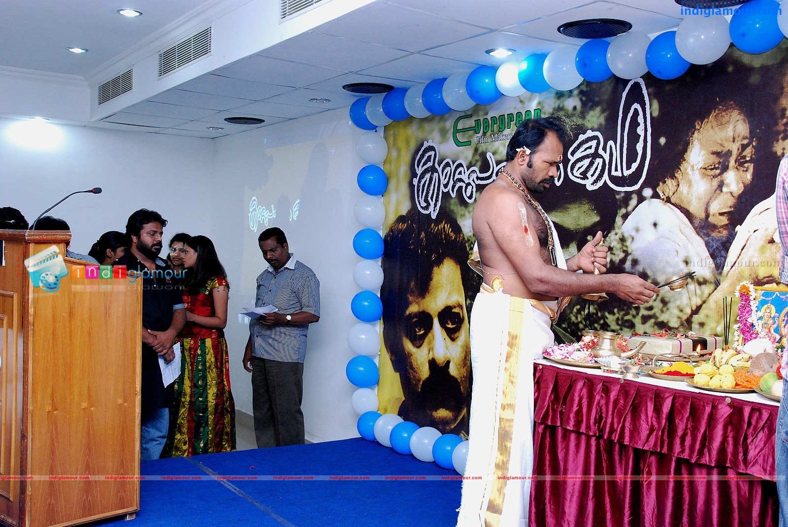Kaattu Paranja Kadha Movie Pooja Event hd photo
