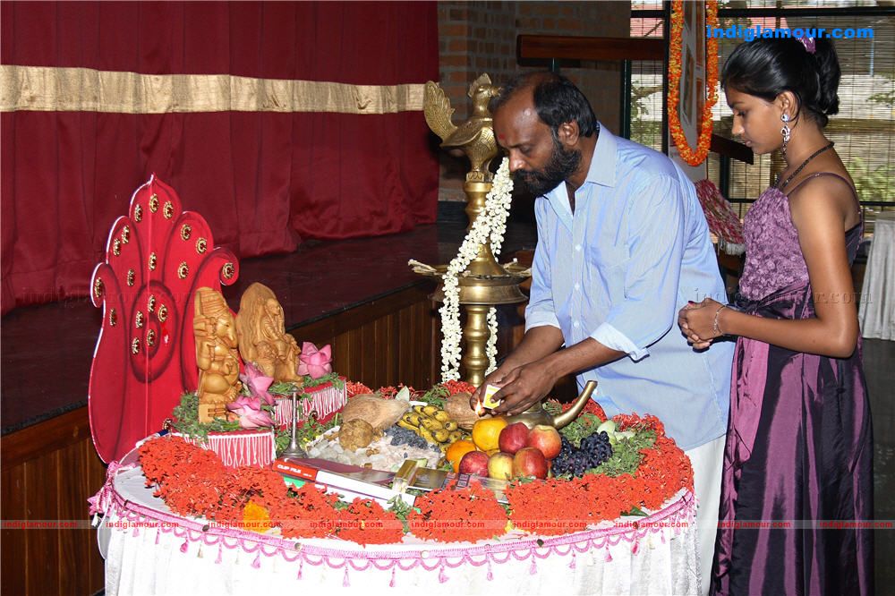 Lucky Jokers Movie Pooja Event hd photo