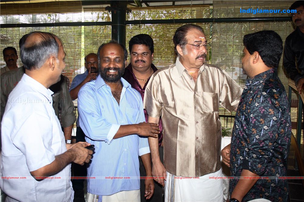 Lucky Jokers Movie Pooja Event hd photo