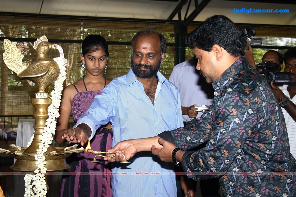 Lucky Jokers Movie Pooja Event hd photo