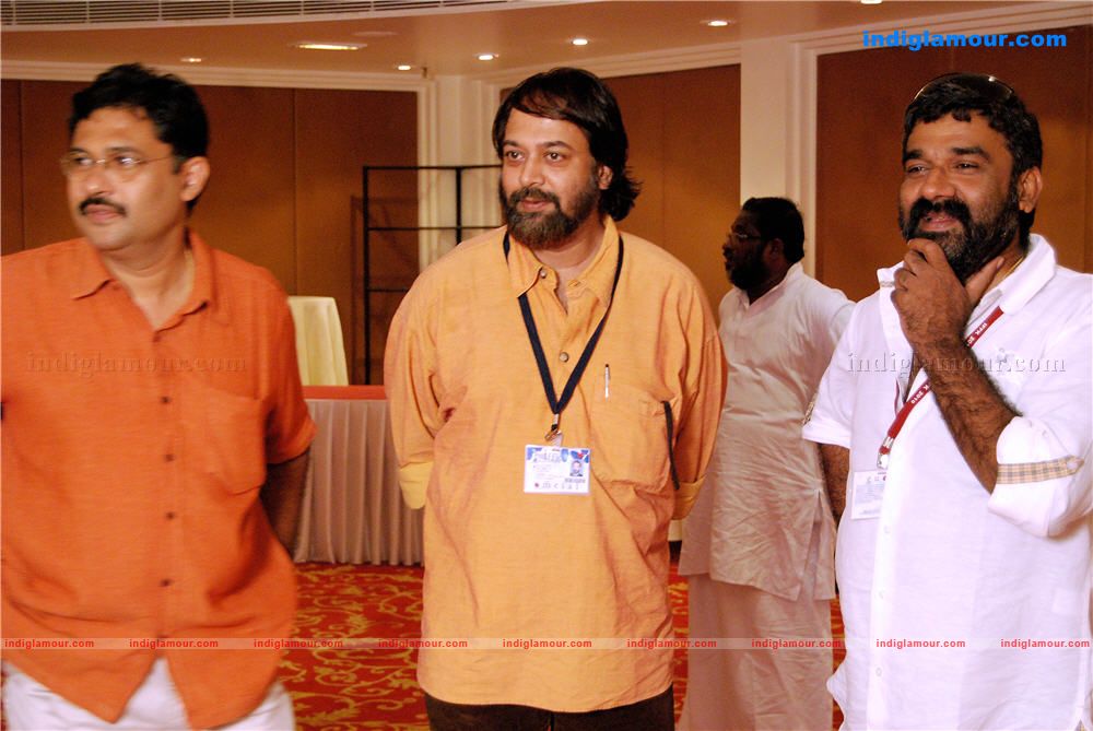 Naayika Movie Pooja Event hd photo