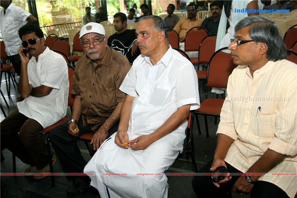 Suhruthu Movie Pooja Event hd photo