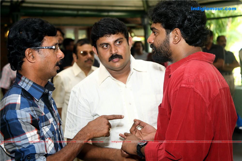 Suhruthu Movie Pooja Event hd photo