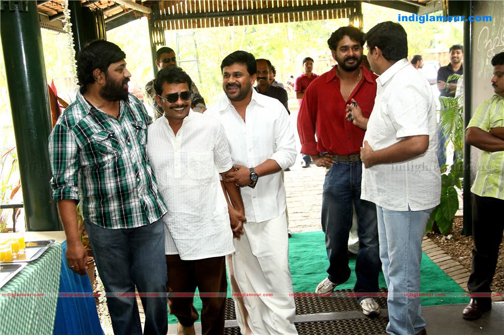 Suhruthu Movie Pooja Event hd photo