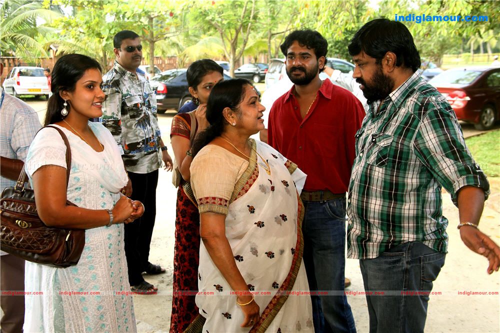 Suhruthu Movie Pooja Event hd photo