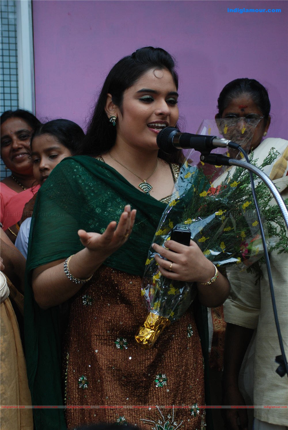 Sajitha Betti at Royal Beuty Parlour Inauguration at Karunagappally Event hd photo