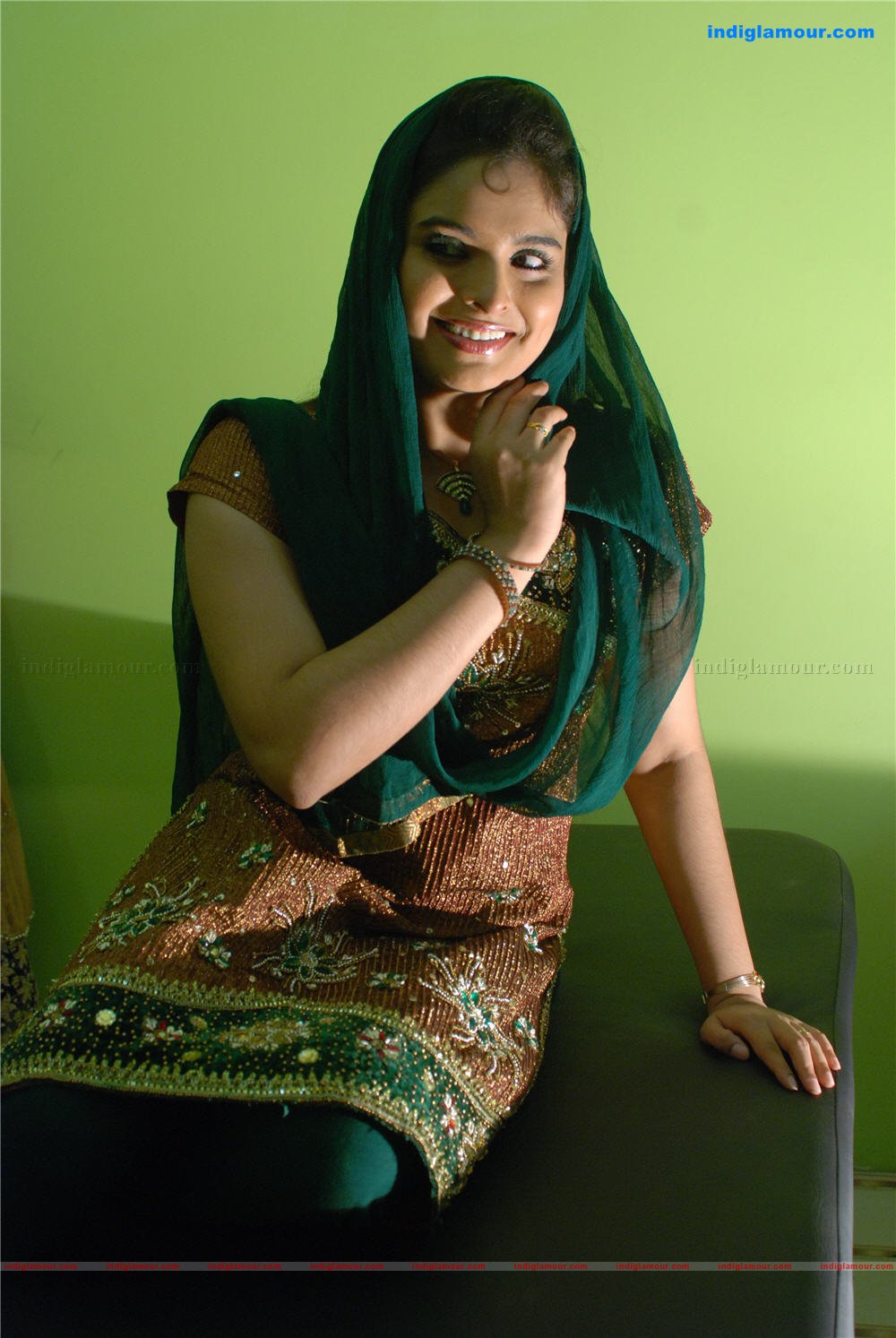 Sajitha Betti at Royal Beuty Parlour Inauguration at Karunagappally Event hd photo
