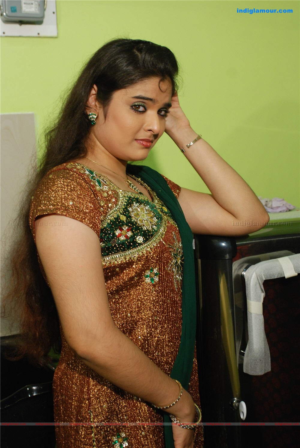 Sajitha Betti at Royal Beuty Parlour Inauguration at Karunagappally Event hd photo