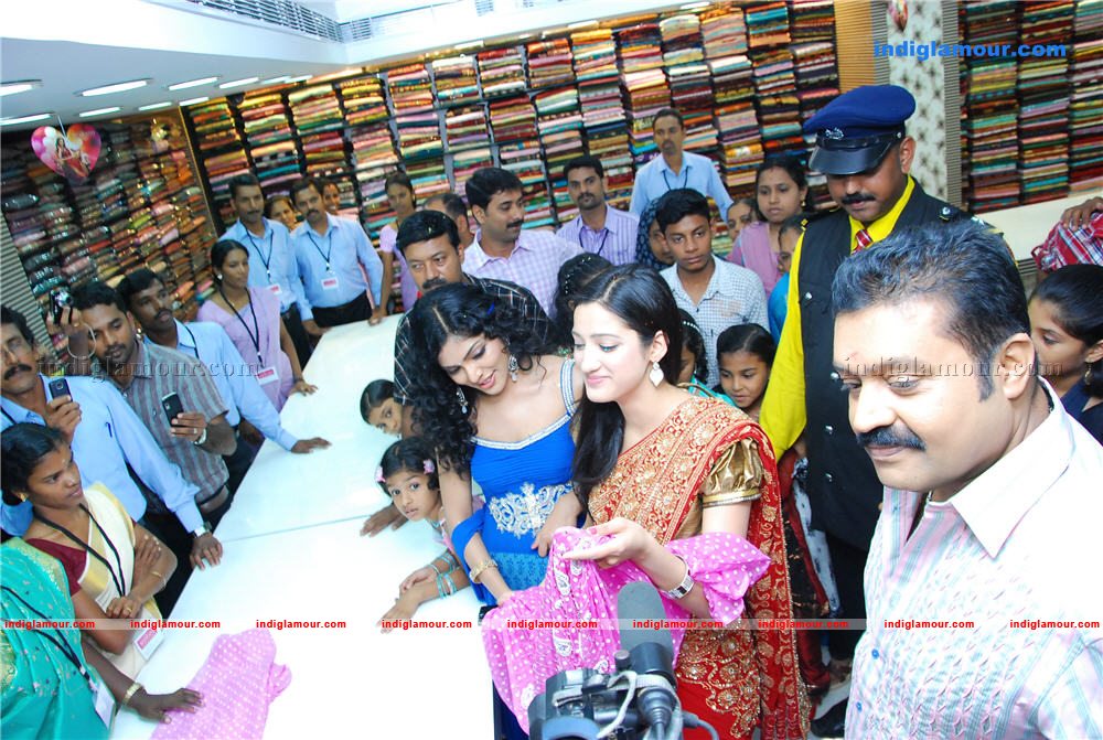Wedland Silks And Sarees Inauguration at Kollam Event hd photo