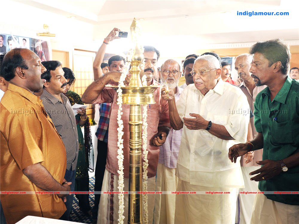 Oru Kudamba Chitram Malayalam Movie Pooja Event hd photo