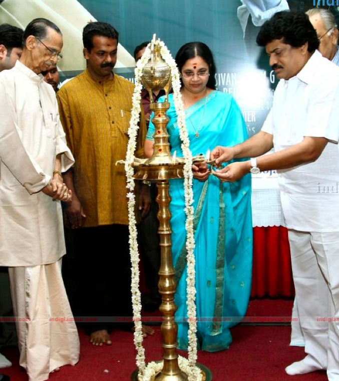 Sneham Plus Ishtam Equals Amma Pooja Event hd photo