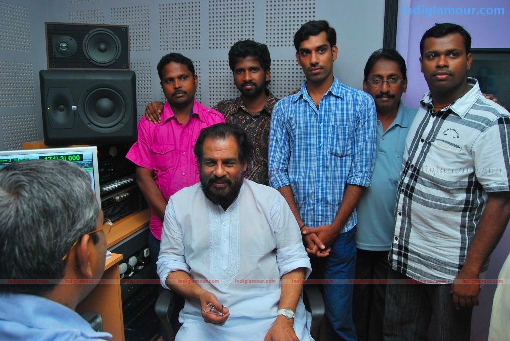 Sneham Plus Ishtam Equals Amma Pooja Event hd photo