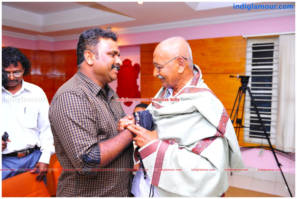 Short Break Movie Pooja Event hd photo