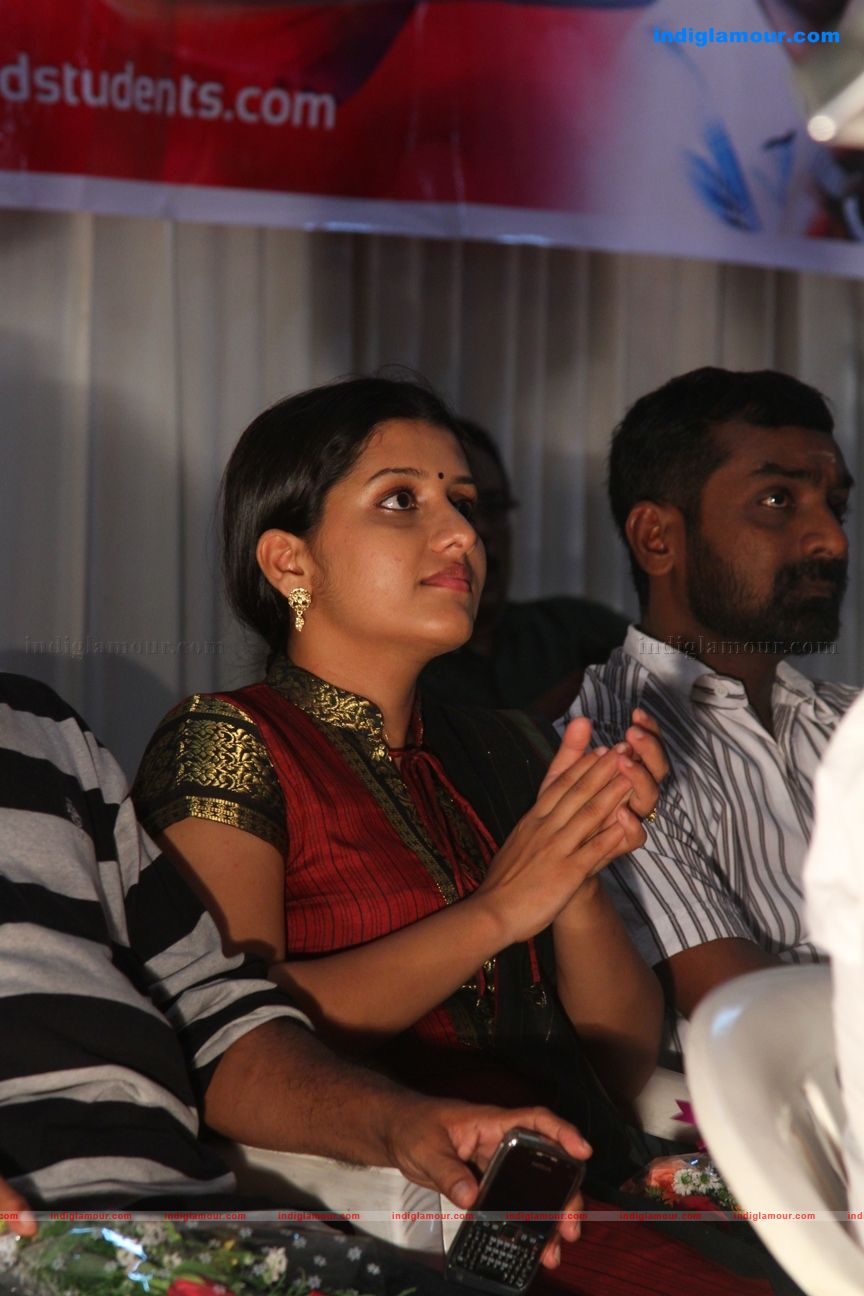 Salim Kumar Honoured by Maharajas College Students stills Event hd photo