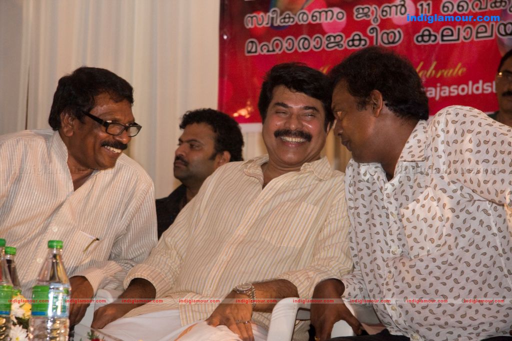 Salim Kumar Honoured by Maharajas College Students stills Event hd photo