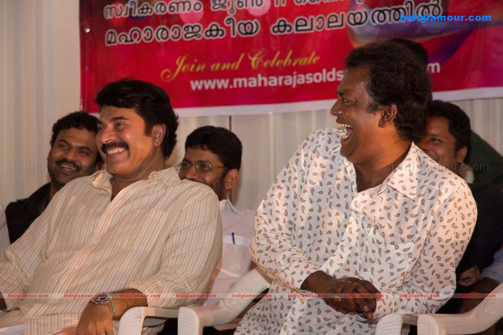 Salim Kumar Honoured by Maharajas College Students stills Event hd photo